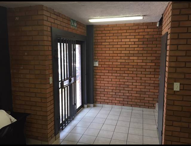 INDUSTRIAL PROPERTY TO RENT IN HENNOPSPARK